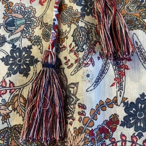 KNOX ROSE Long Sleeve Tassel Top, Boho, Festival, Hippy - Picture 5 of 10